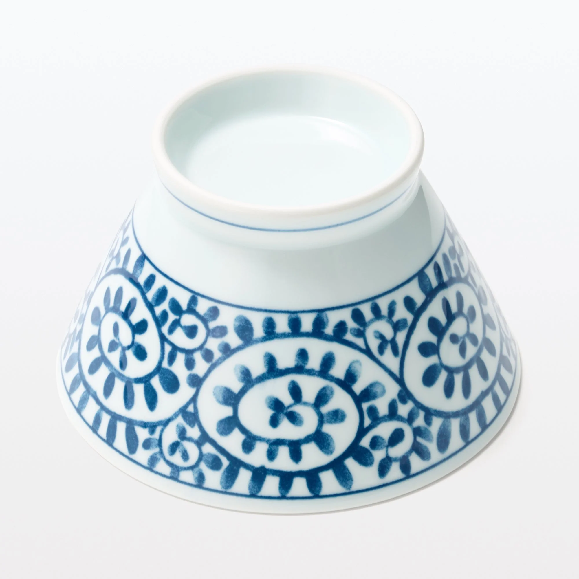 Hasami Ware Rice Bowl - Arabesque Pattern - Large - Image 4